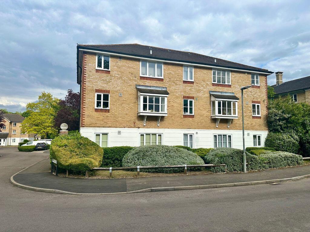 4 bed 1st Floor Flat for rent in Carshalton. From Frost Estate Agents 4 bed 1st Floor Flat for rent in Carshalton. From Frost Estate Agents