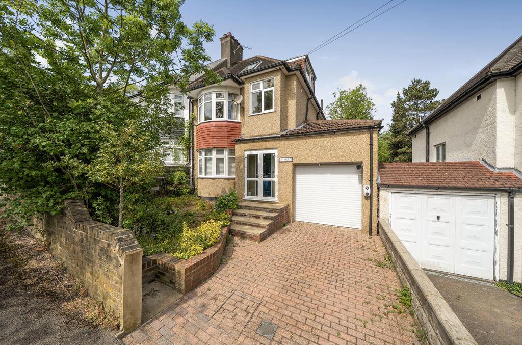 4 bed Semi Detached for rent in Purley. From Frost Estate Agents