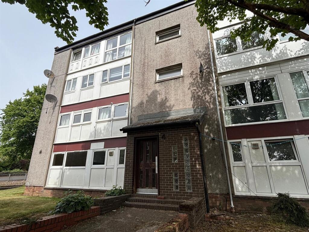 2 bed 1st Floor Flat for rent in Cumbernauld. From Empire Property - Wishaw