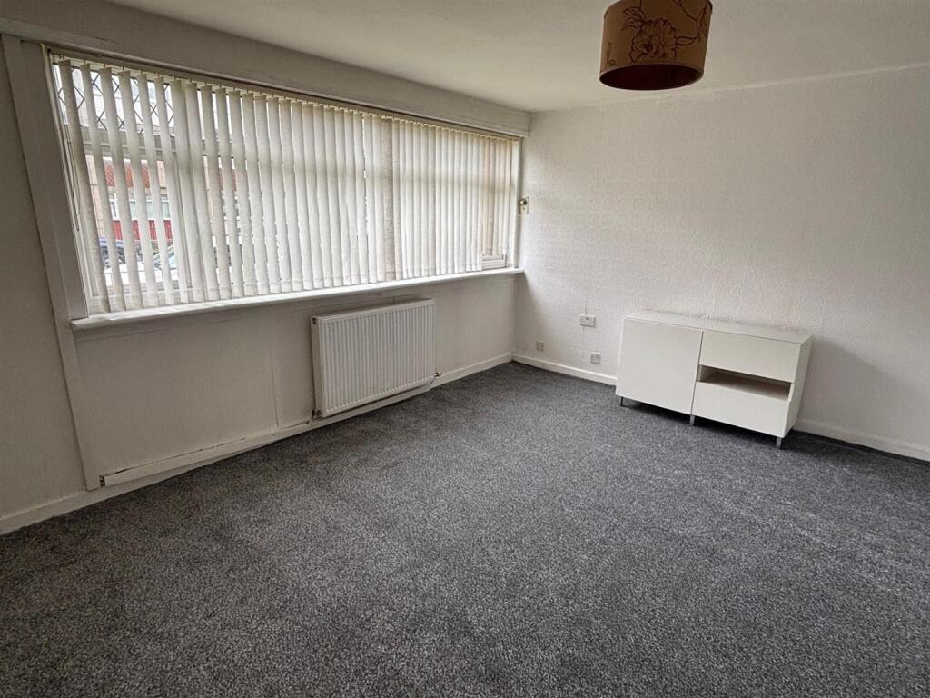 2 bed Annexe for rent in Glasgow. From Empire Property - Wishaw