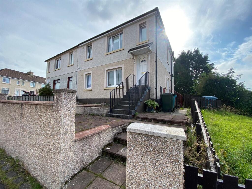 2 bed 1st Floor Flat for rent in Wishaw. From Empire Property - Wishaw