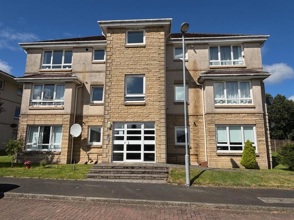 1 bed 1st Floor Flat for rent in Plains. From Empire Property - Wishaw