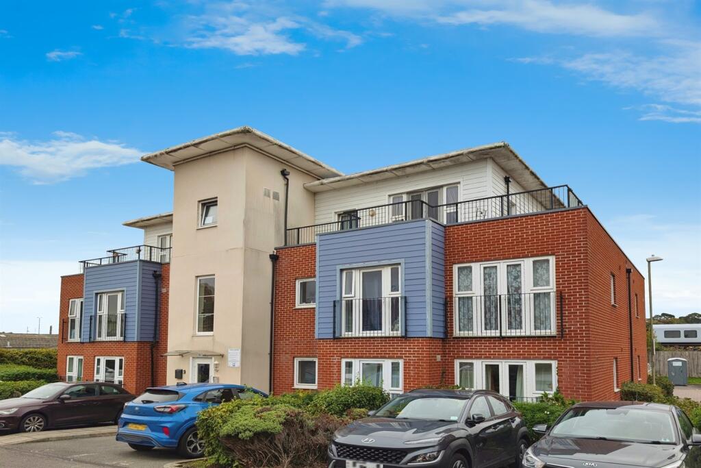 2 bed 1st Floor Flat for rent in Eastleigh. From Enfields - Southampton