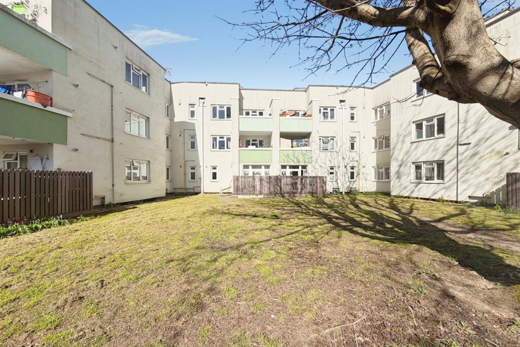 1 bed 1st Floor Flat for rent in Southampton. From Enfields - Southampton