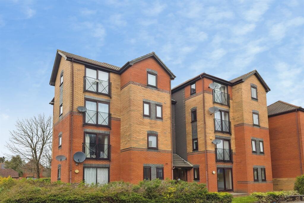 2 bed 1st Floor Flat for rent in Rownhams. From Enfields - Southampton