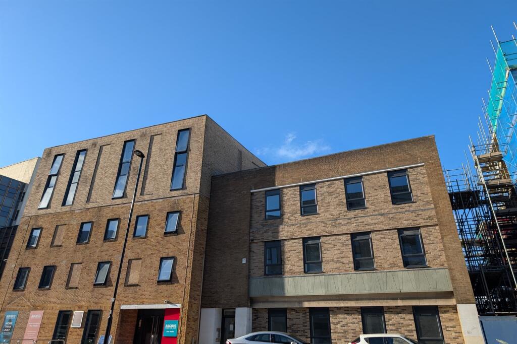 2 bed Apartment for rent in Southampton. From Enfields - Southampton