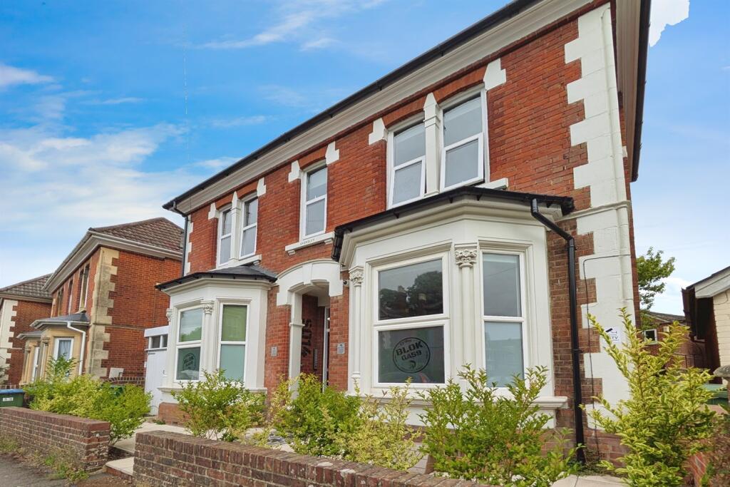 1 bed 1st Floor Flat for rent in Southampton. From Enfields - Southampton