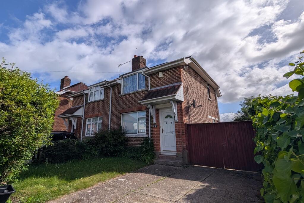 2 bed Semi Detached for rent in Rownhams. From Enfields - Southampton 2 bed Semi Detached for rent in Rownhams. From Enfields - Southampton