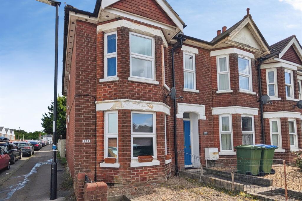 2 bed End of Terrace for rent in Rownhams. From Enfields - Southampton 2 bed End of Terrace for rent in Rownhams. From Enfields - Southampton