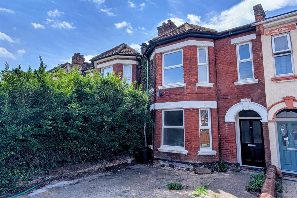 2 bed 1st Floor Flat for rent in Southampton. From Enfields - Southampton