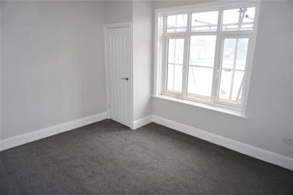 4 bed 1st Floor Flat for rent in Southampton. From Enfields - Southampton