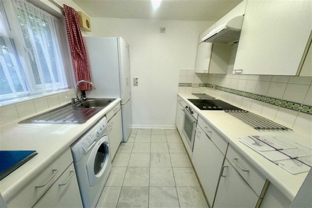 2 bed 1st Floor Flat for rent in Rownhams. From Enfields - Southampton 2 bed 1st Floor Flat for rent in Rownhams. From Enfields - Southampton