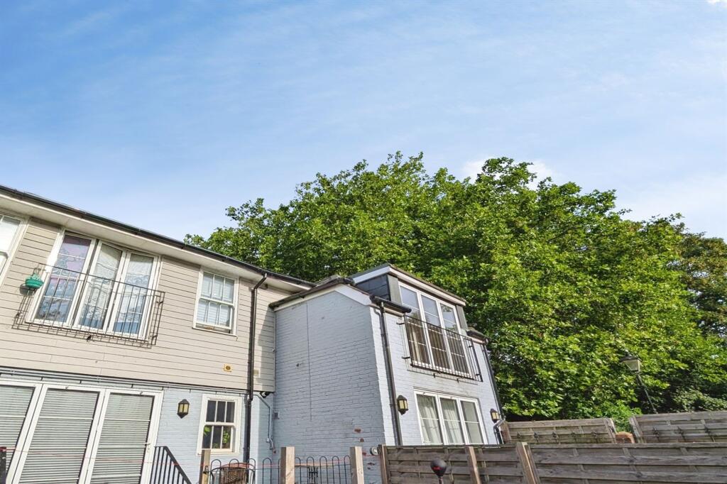 1 bed 1st Floor Flat for rent in Winchester. From Enfields - Southampton 1 bed 1st Floor Flat for rent in Winchester. From Enfields - Southampton