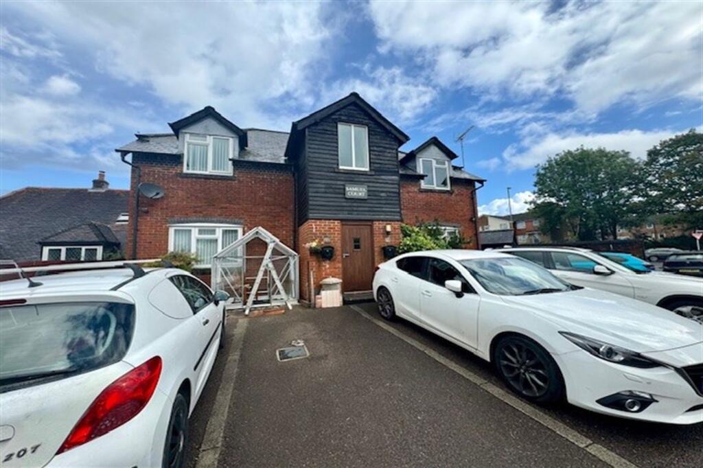 1 bed 1st Floor Flat for rent in Horton Heath. From Enfields - Southampton 1 bed 1st Floor Flat for rent in Horton Heath. From Enfields - Southampton