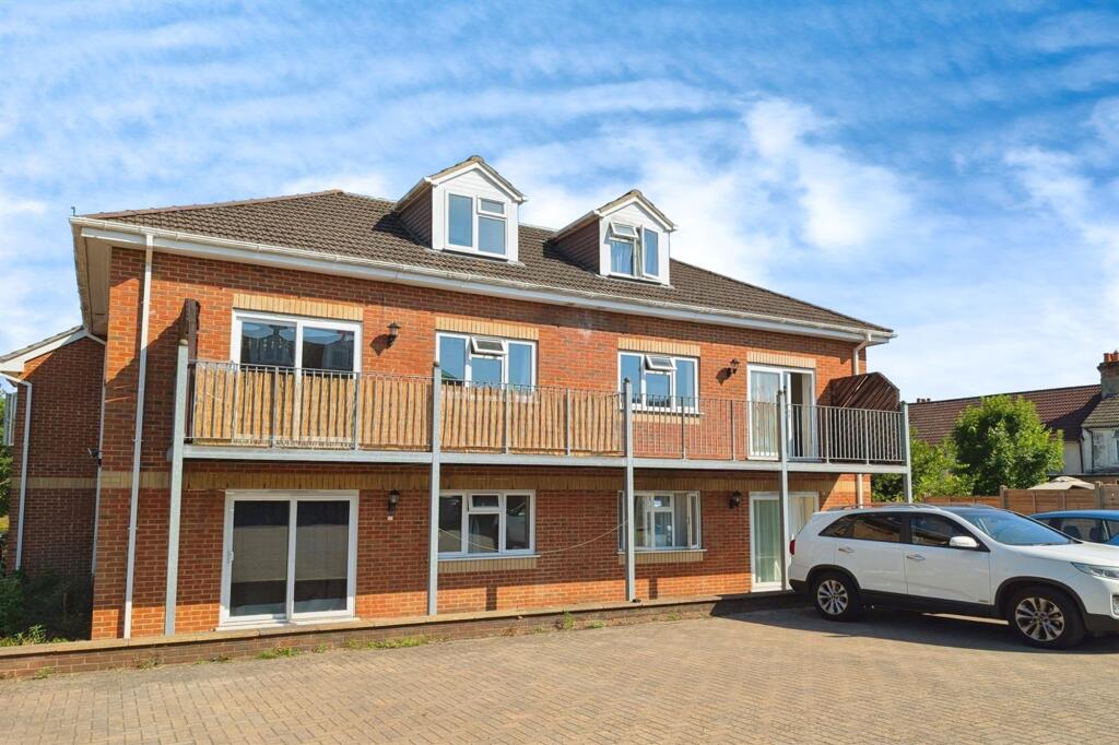 1 bed 1st Floor Flat for rent in Southampton. From Enfields - Southampton