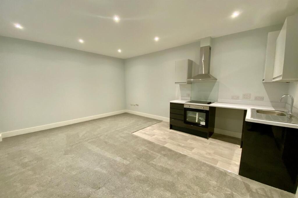 1 bed 1st Floor Flat for rent in Southampton. From Enfields - Southampton