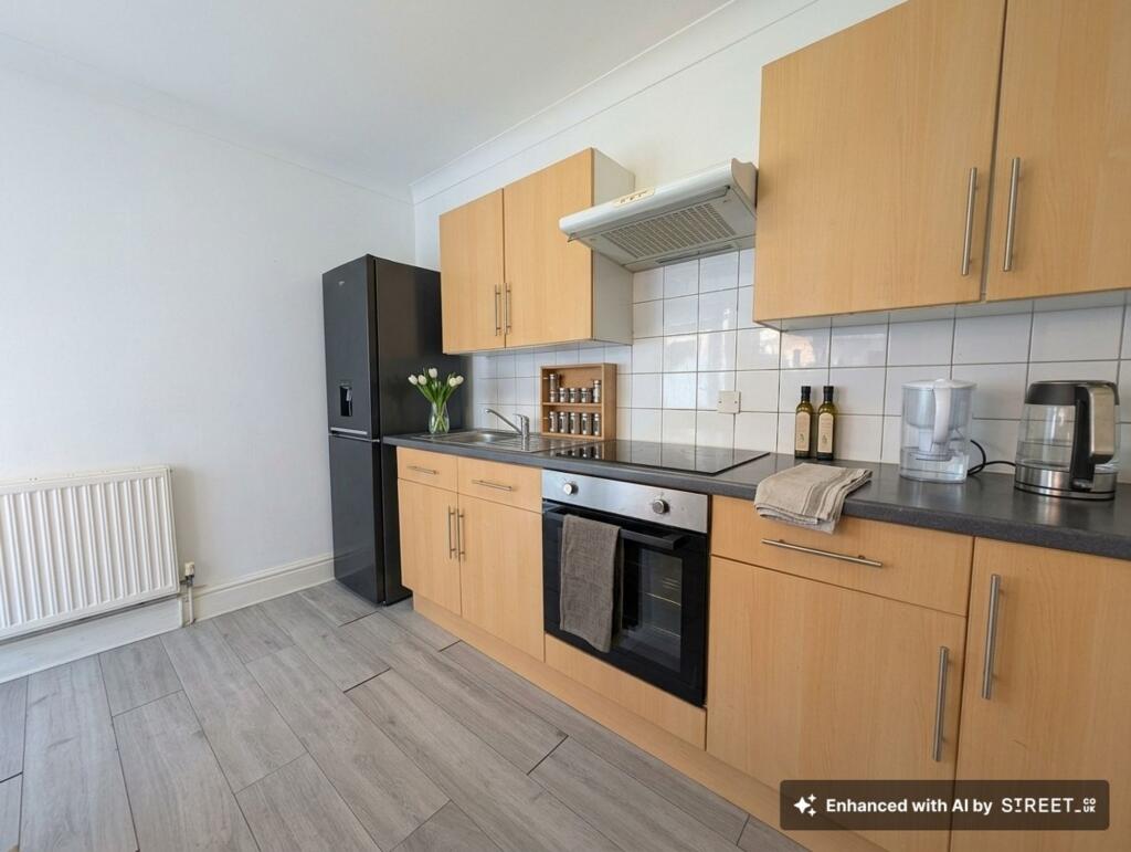 3 bed Mid Terraced House for rent in Southampton. From Enfields - Southampton 3 bed Mid Terraced House for rent in Southampton. From Enfields - Southampton