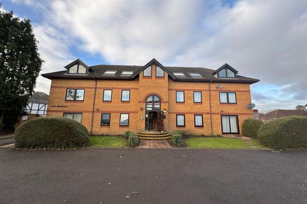 2 bed 1st Floor Flat for rent in Rownhams. From Enfields - Southampton