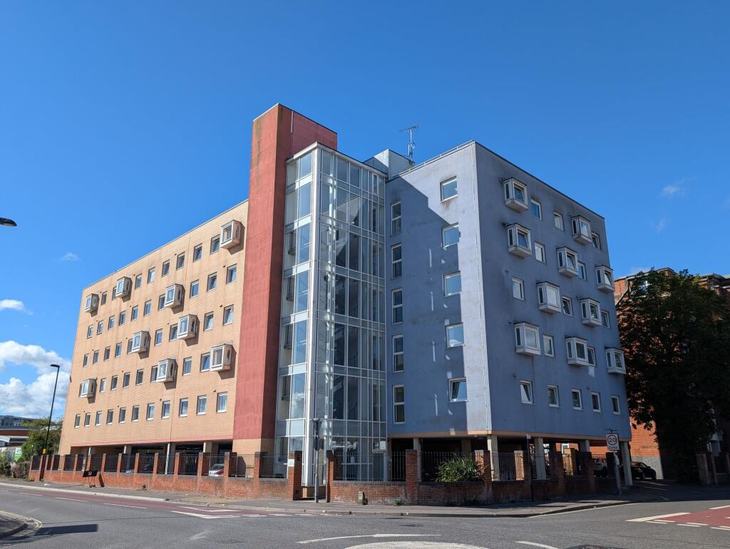 1 bed 1st Floor Flat for rent in Southampton. From Enfields - Southampton