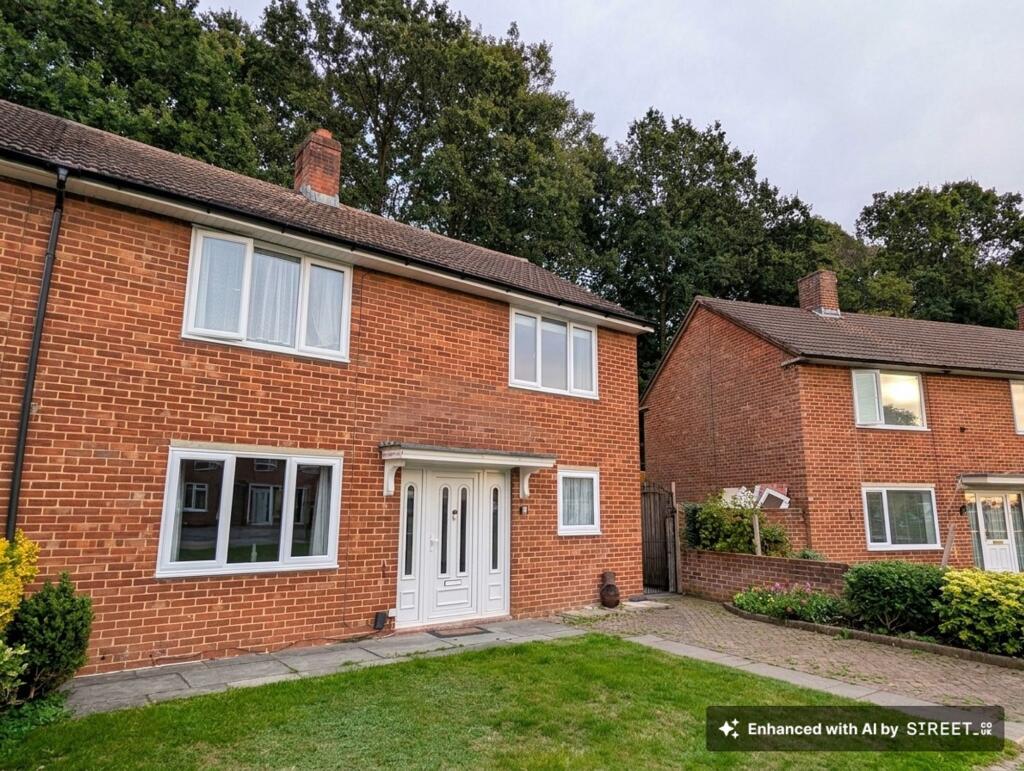 4 bed Detached for rent in Rownhams. From Enfields - Southampton