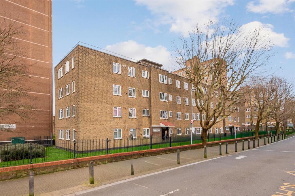 3 bed Apartment for rent in Battersea. From Fuller Gilbert & Co - Wimbledon