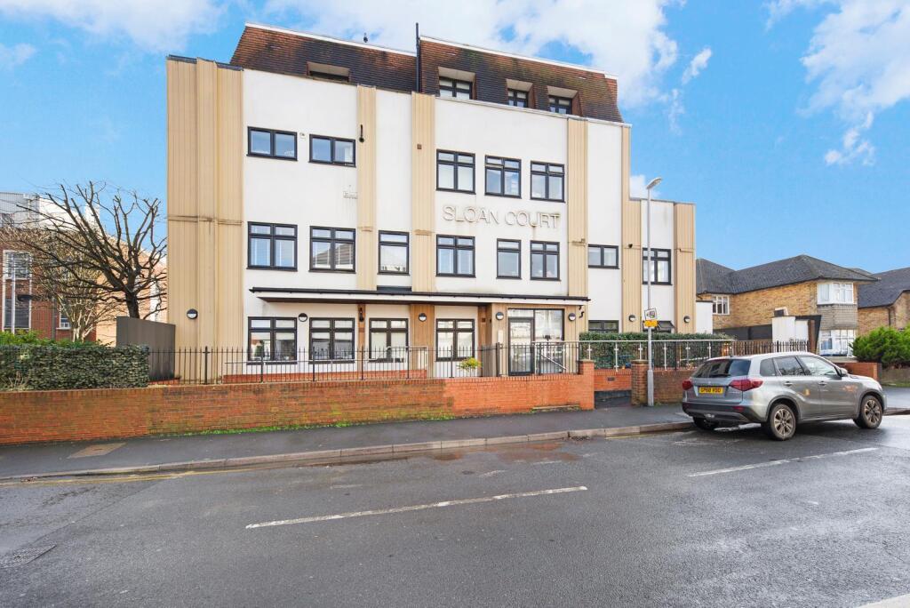 1 bed Apartment for rent in New Malden. From Fuller Gilbert & Co - Wimbledon