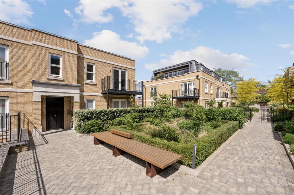 2 bed Apartment for rent in London. From Fuller Gilbert & Co - Wimbledon 2 bed Apartment for rent in London. From Fuller Gilbert & Co - Wimbledon
