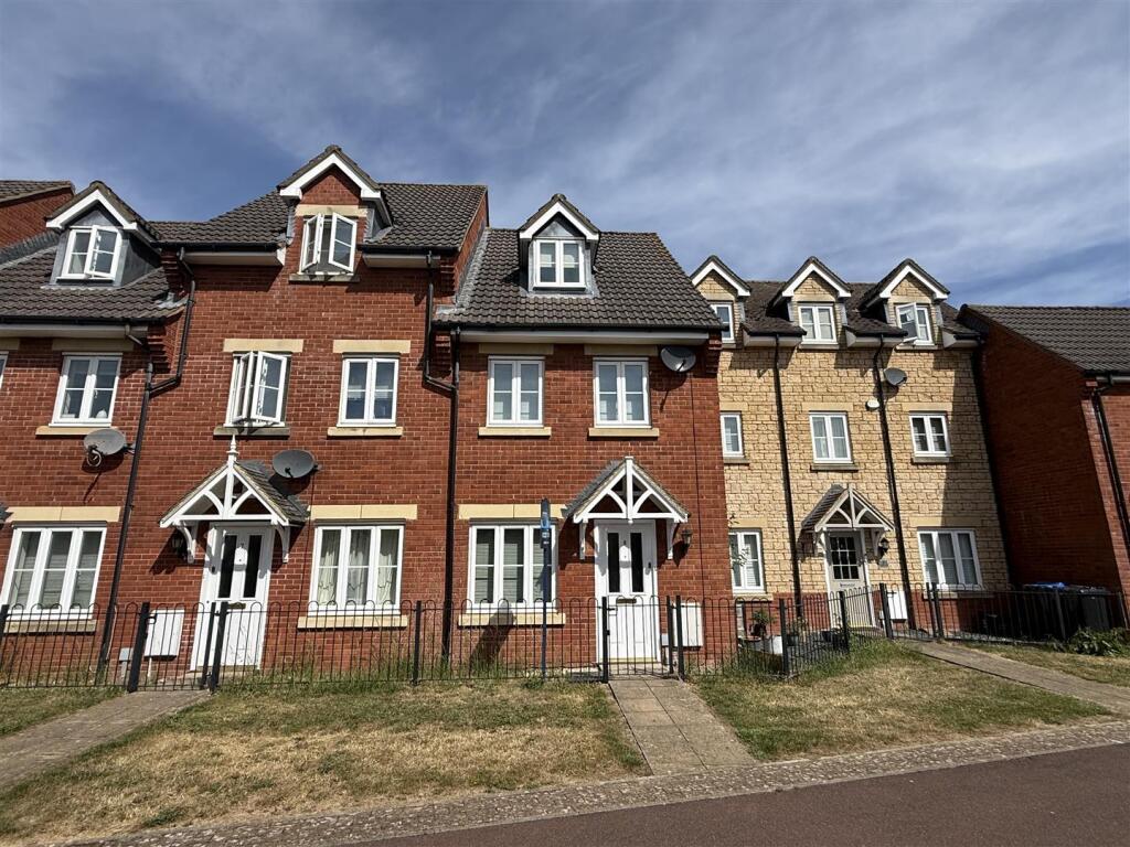 3 bed Town House for rent in Calne. From F1rst move - Chippenham