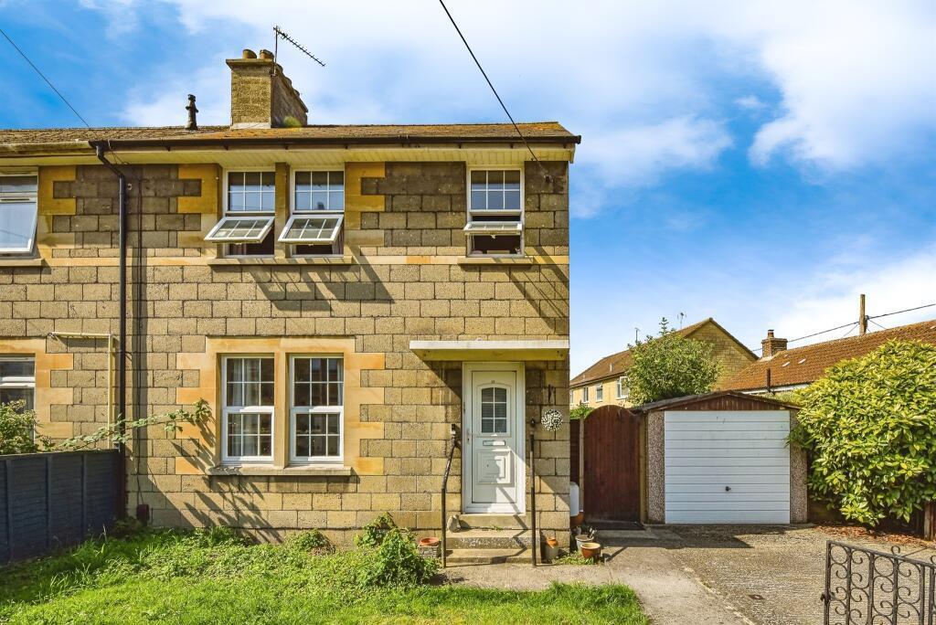 3 bed Semi Detached for rent in Melksham. From F1rst move - Chippenham