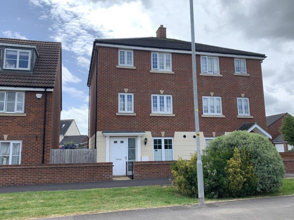 4 bed Town House for rent in Melksham. From F1rst move - Chippenham 4 bed Town House for rent in Melksham. From F1rst move - Chippenham