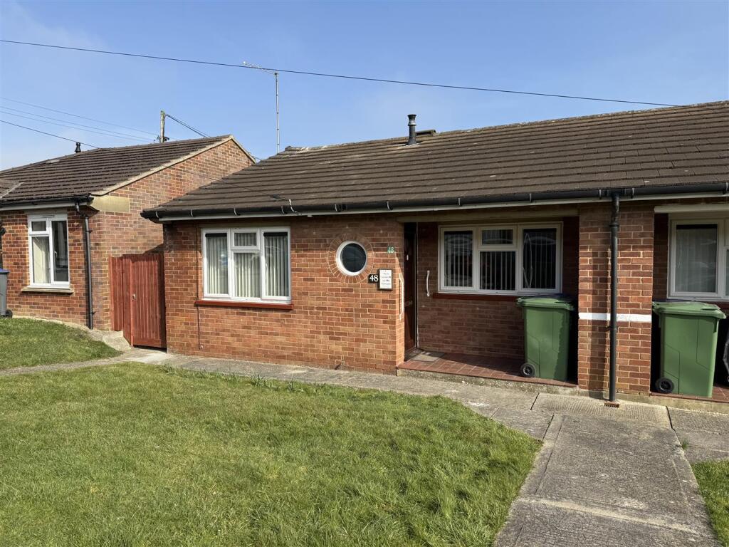 1 bed Bungalow for rent in Chippenham. From F1rst move - Chippenham