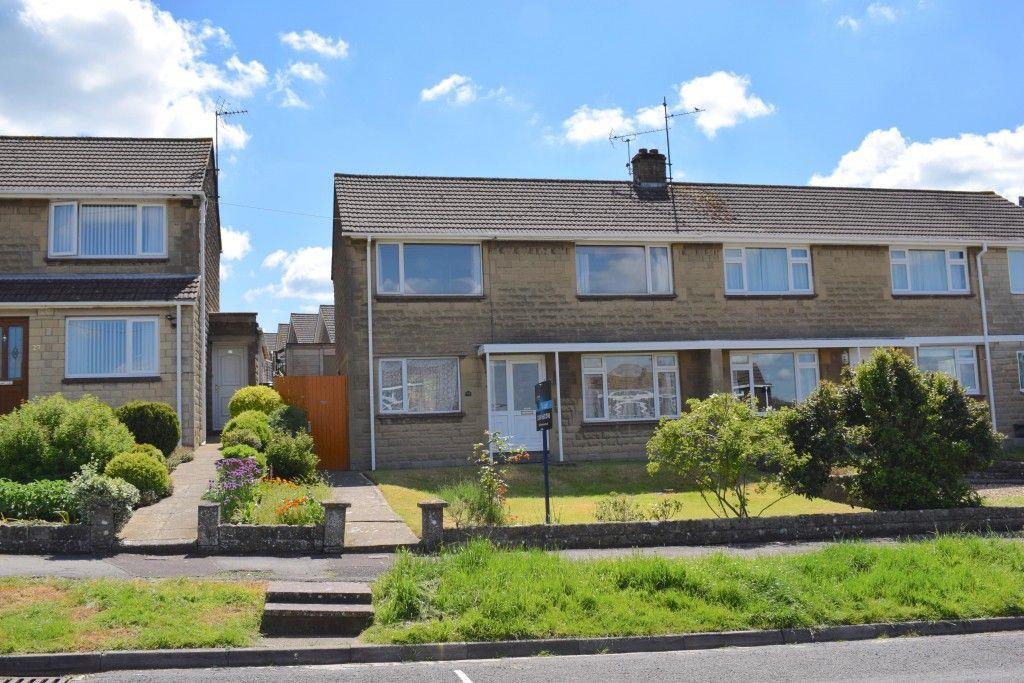 3 bed Semi Detached for rent in Chippenham. From F1rst move - Chippenham 3 bed Semi Detached for rent in Chippenham. From F1rst move - Chippenham