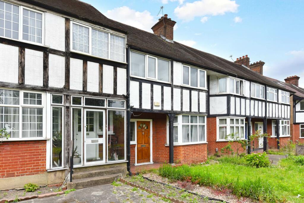 4 bed Detached House for rent in London. From Gardiner Residential LLP