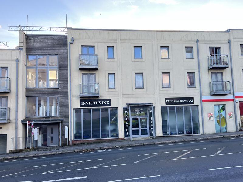 2 bed 1st Floor Flat for rent in Plymouth. From Falcon Properties - Plymouth