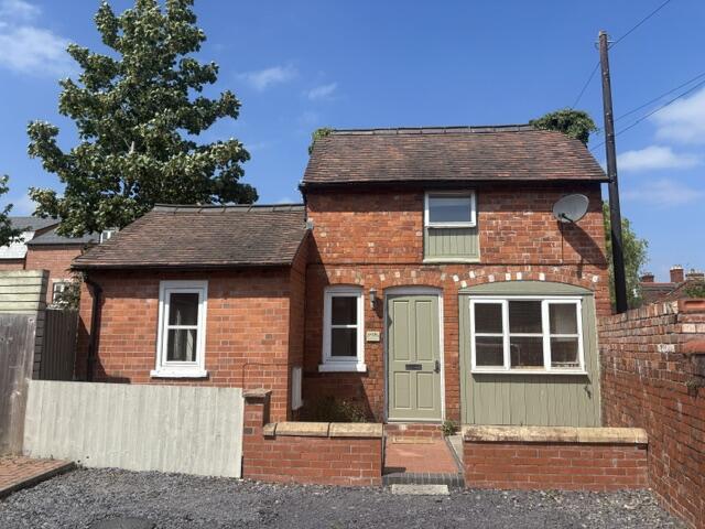 1 bed Chalet type for rent in Shrewsbury. From Farebrother Smith Lettings Agents - Shrewsbury 1 bed Chalet type for rent in Shrewsbury. From Farebrother Smith Lettings Agents - Shrewsbury