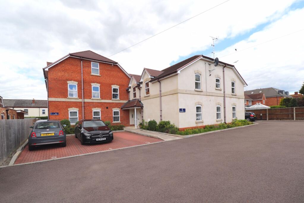 1 bed Not Specified for rent in Upton St Leonards. From Farr & Farr - Gloucester 1 bed Not Specified for rent in Upton St Leonards. From Farr & Farr - Gloucester