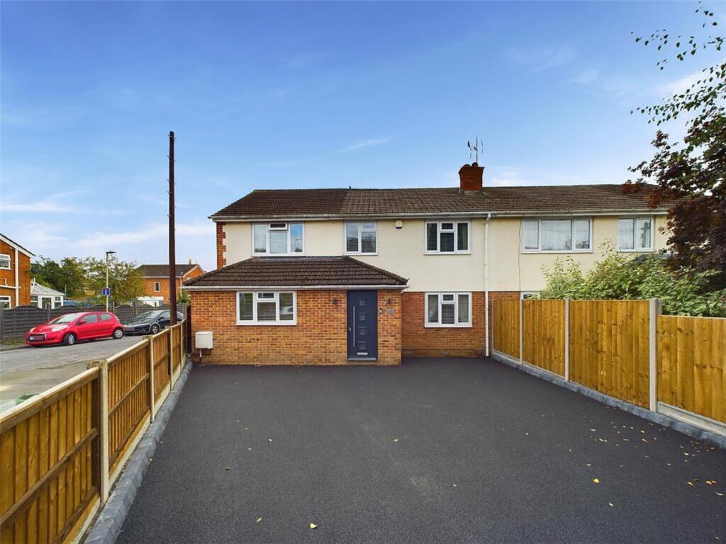 5 bed Semi Detached for rent in Bamfurlong. From Farr & Farr - Gloucester 5 bed Semi Detached for rent in Bamfurlong. From Farr & Farr - Gloucester