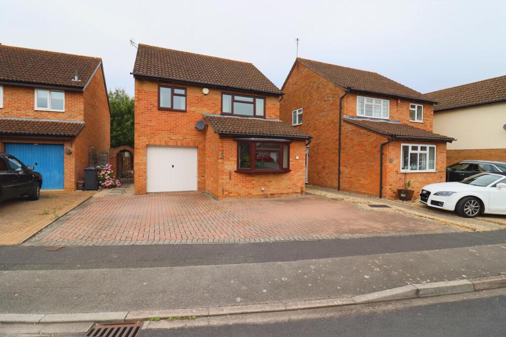 4 bed Not Specified for rent in Gloucester. From Farr & Farr - Gloucester