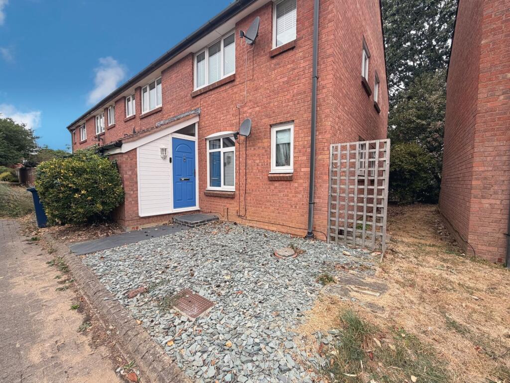 1 bed Annexe for rent in Churchdown. From Farr & Farr - Gloucester 1 bed Annexe for rent in Churchdown. From Farr & Farr - Gloucester
