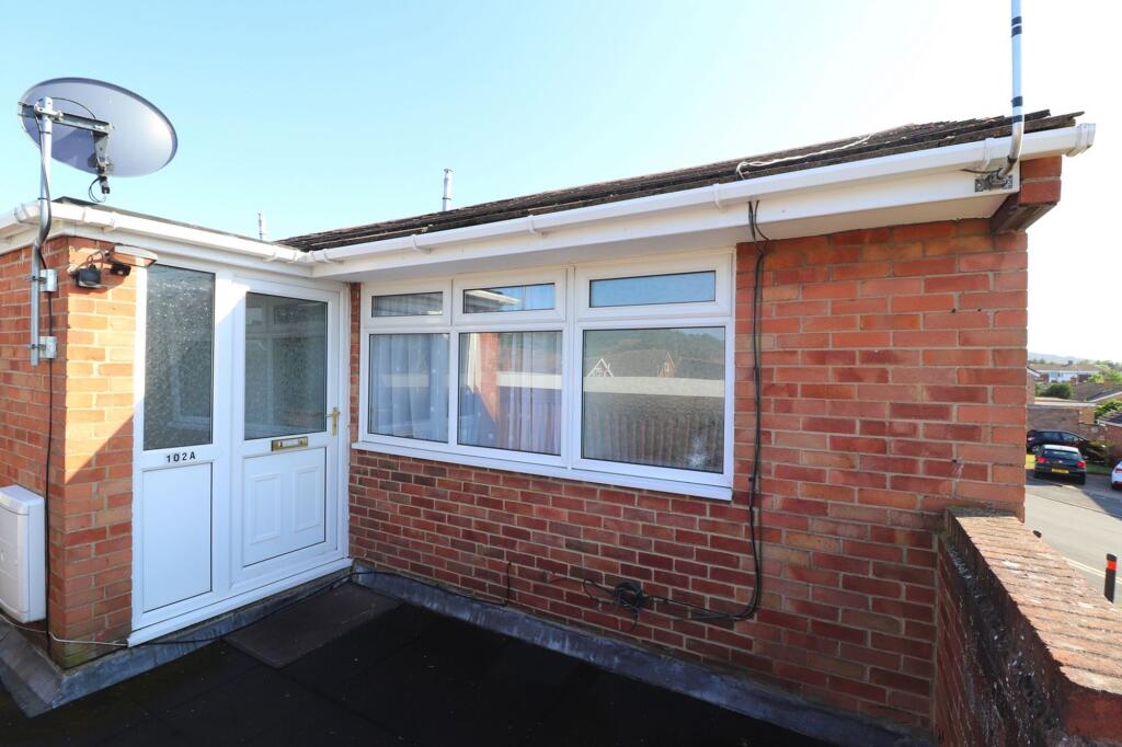 2 bed 1st Floor Flat for rent in Churchdown. From Farr & Farr - Gloucester