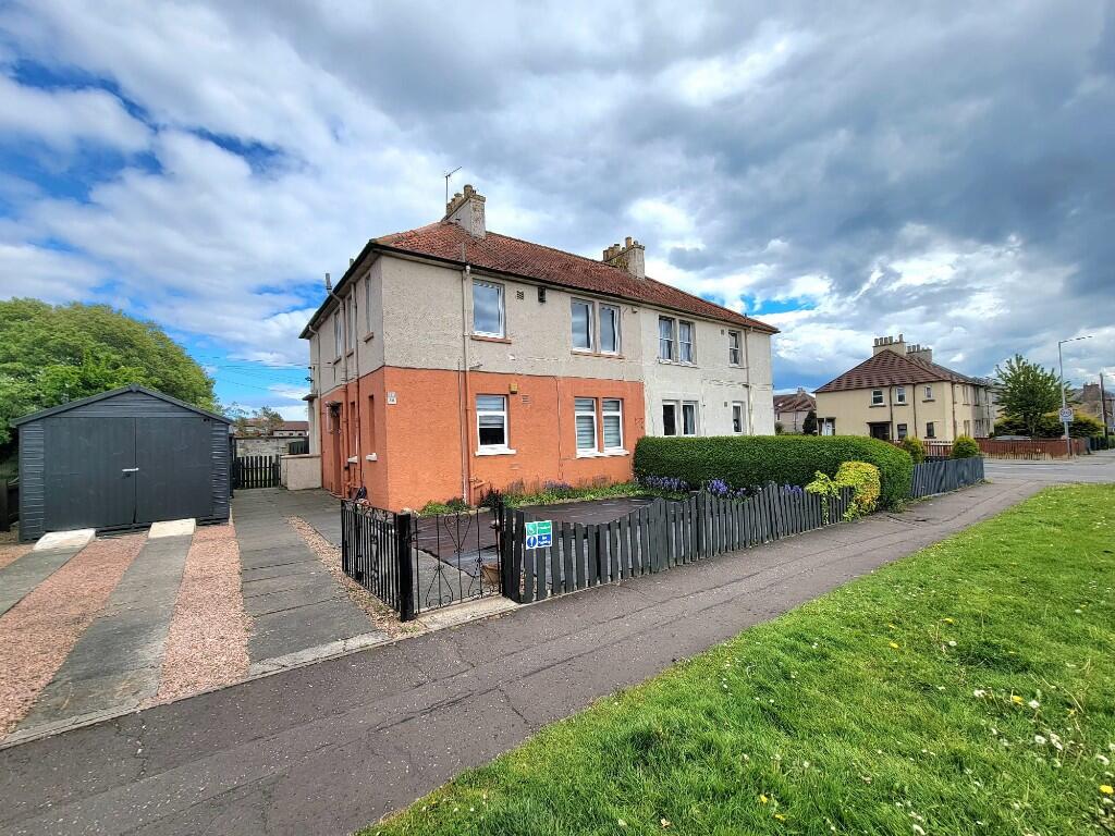 2 bed 1st Floor Flat for rent in Kirkcaldy. From Fife Properties - Leven