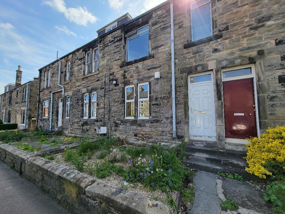 2 bed 1st Floor Flat for rent in Cluny. From Fife Properties - Leven