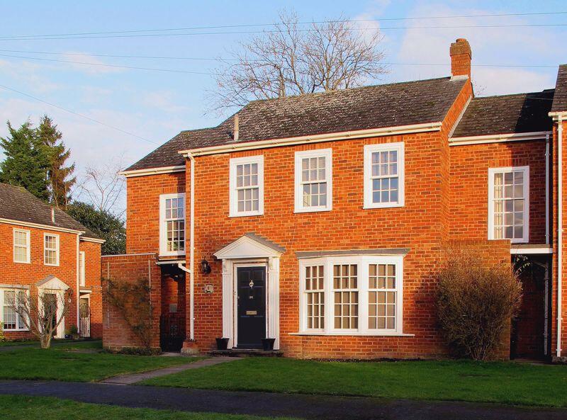 3 bed End of Terrace for rent in Gerrards Cross. From Foreman King - Farnham Common