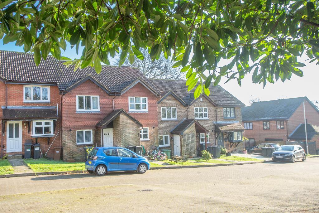 2 bed Mid Terraced House for rent in Old Heathfield. From Foresters - Heathfield 2 bed Mid Terraced House for rent in Old Heathfield. From Foresters - Heathfield