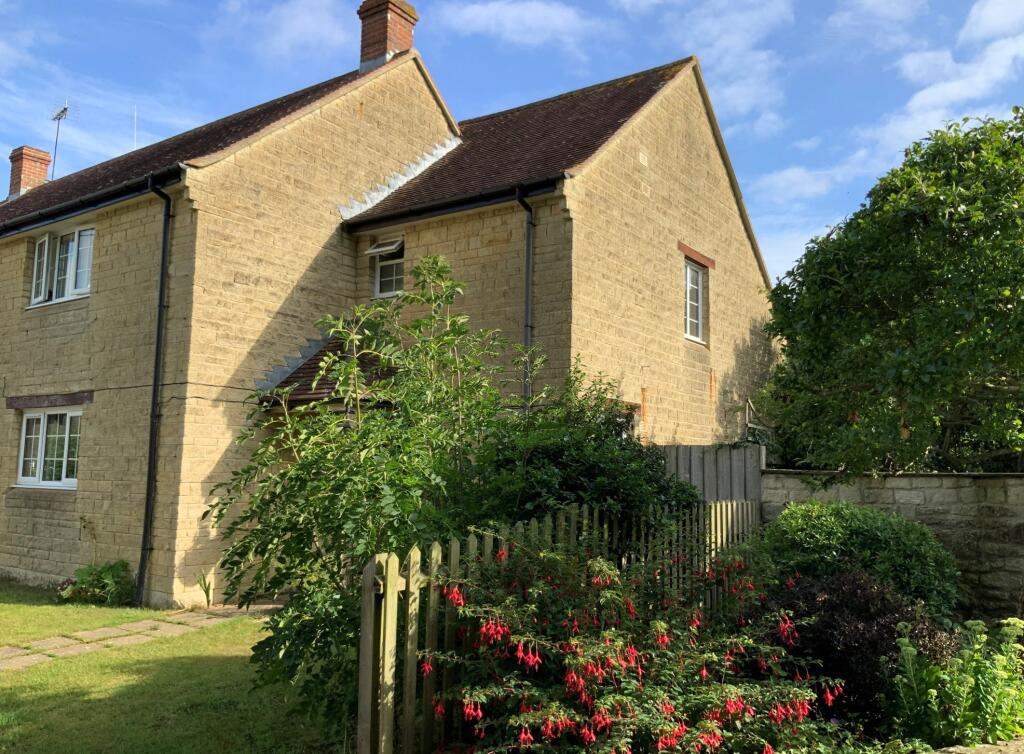 3 bed End of Terrace for rent in Hinton St Mary. From Fowler Fortescue - Fonthill Bishop 3 bed End of Terrace for rent in Hinton St Mary. From Fowler Fortescue - Fonthill Bishop