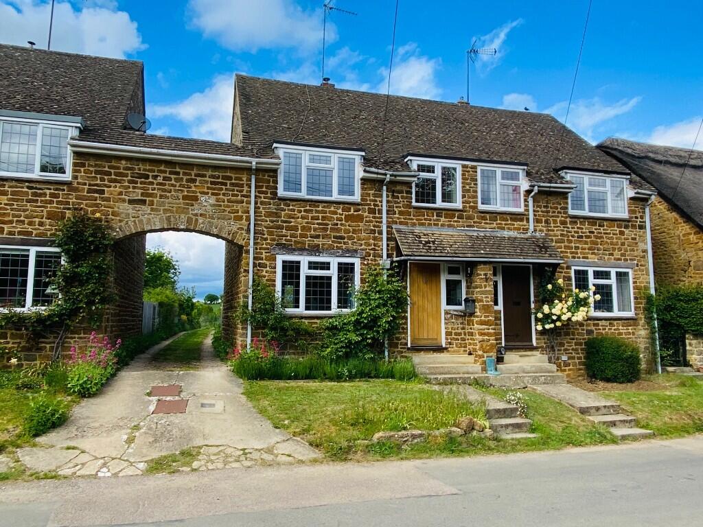 3 bed Cottage for rent in Barford St Michael. From CS Properties - Bicester