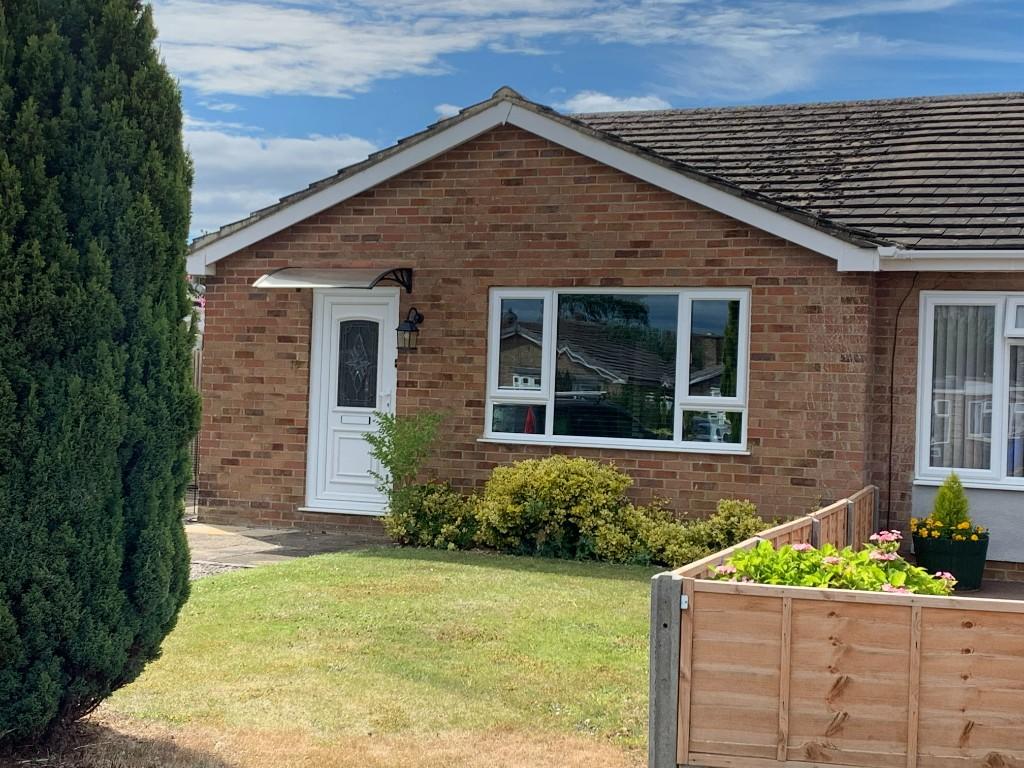2 bed Semi-detached bungalow for rent in Bicester. From CS Properties - Bicester