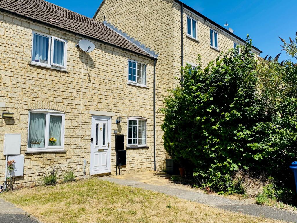2 bed Mid Terraced House for rent in Bicester. From CS Properties - Bicester