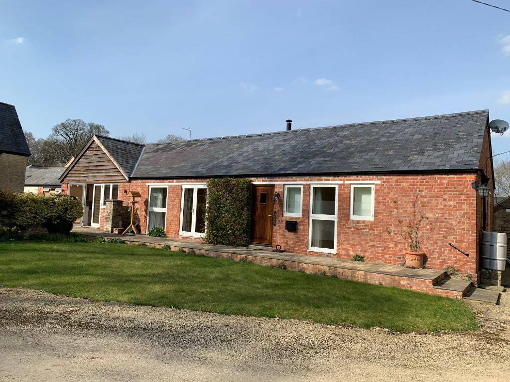 2 bed Barn Conversion for rent in Souldern. From CS Properties - Bicester 2 bed Barn Conversion for rent in Souldern. From CS Properties - Bicester