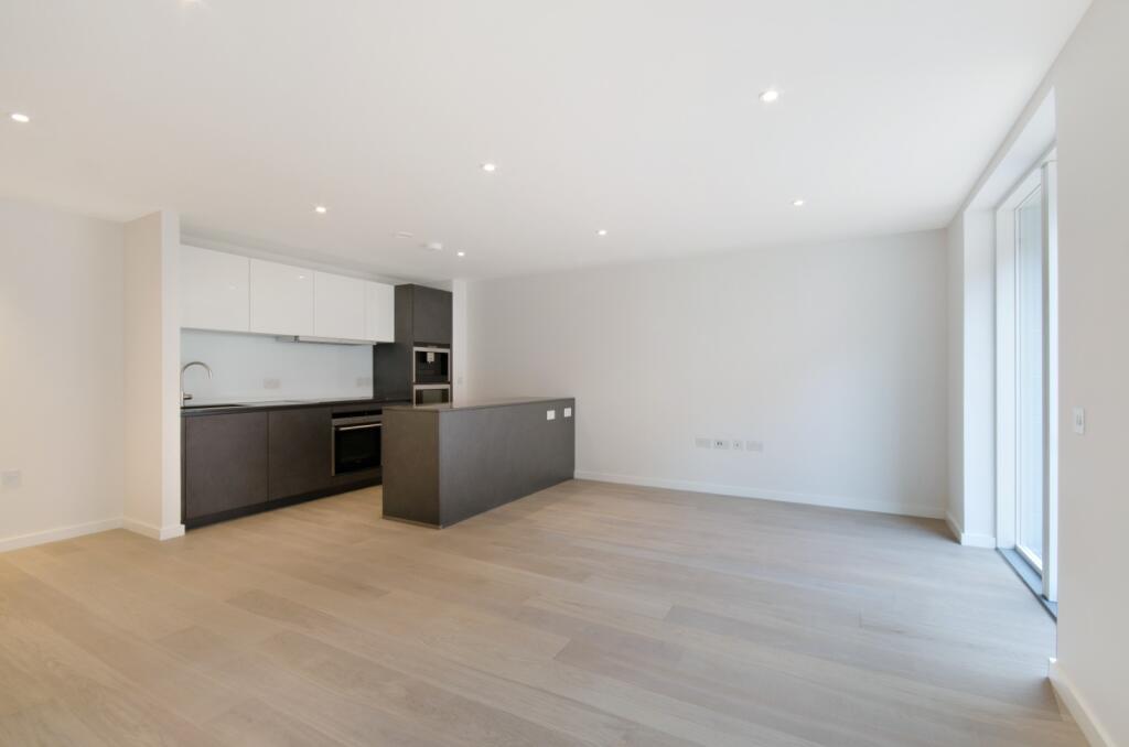 3 bed 1st Floor Flat for rent in Westminster. From Greater London Properties - Soho
